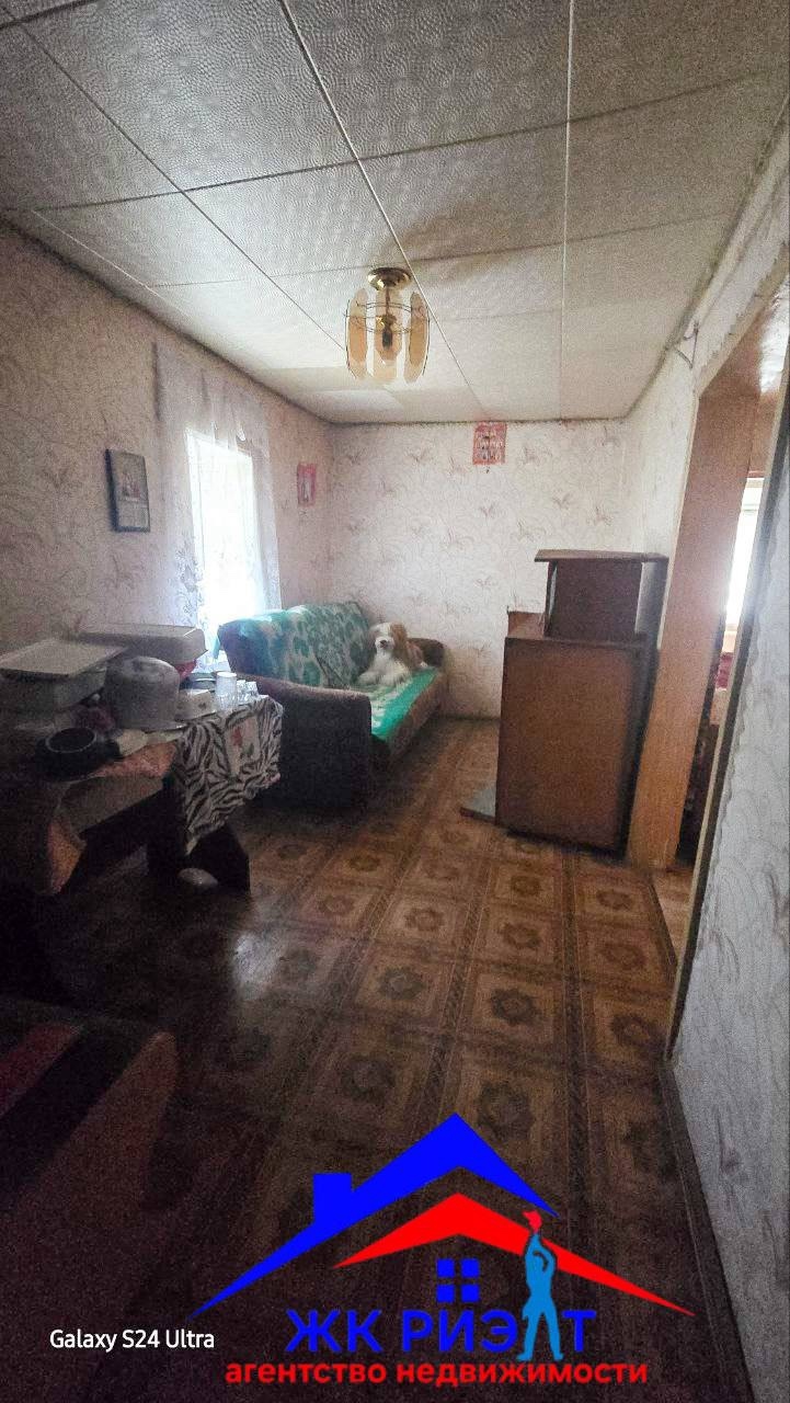 🏠Продам дом в Макарово Площадь 75 м2. Состояние полностью жилое. Вся мебель и техника остаются новому владельцу! Газ, свет есть. 2 скважины — одна на участок, вторая — в дом. Участок ровный, ухоженный ~ 16 соток. ПРИВАТИЗИРОВАН, огорожен! Есть летняя кухня, туалет, сарай. Удобные подъездные пути, асфальтирова...